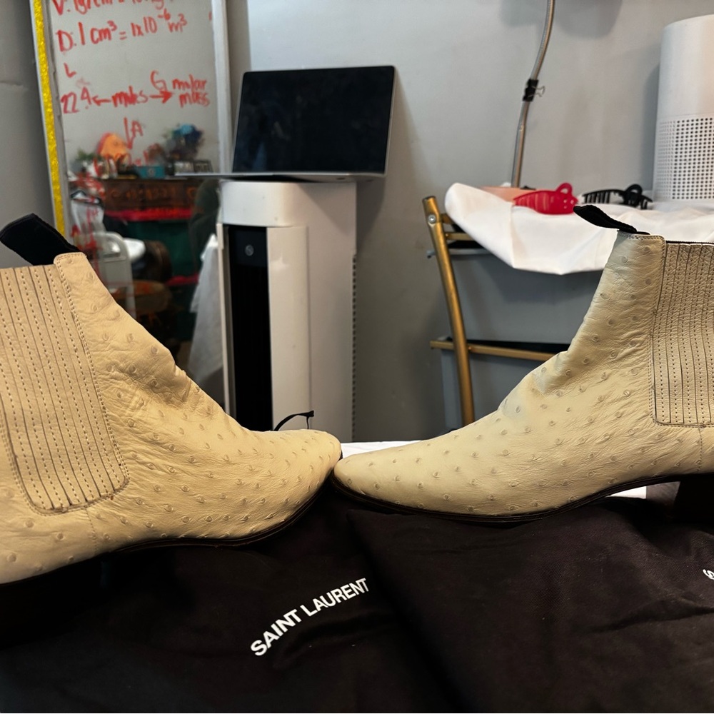 Saint Laurent Beige Ostrich Leather Chelsea Boots